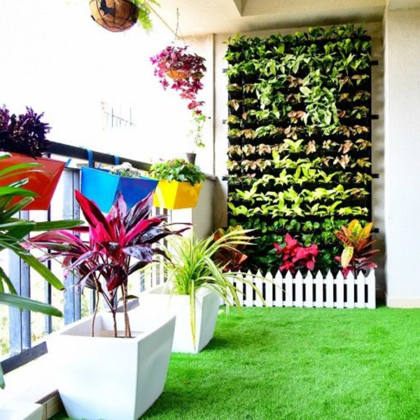 customized-balcony-garden-design